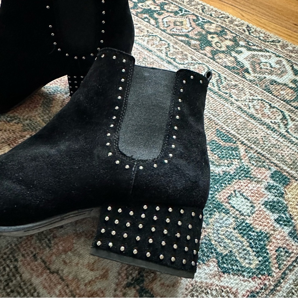 Marc Fisher Booties - Picture 6 of 7